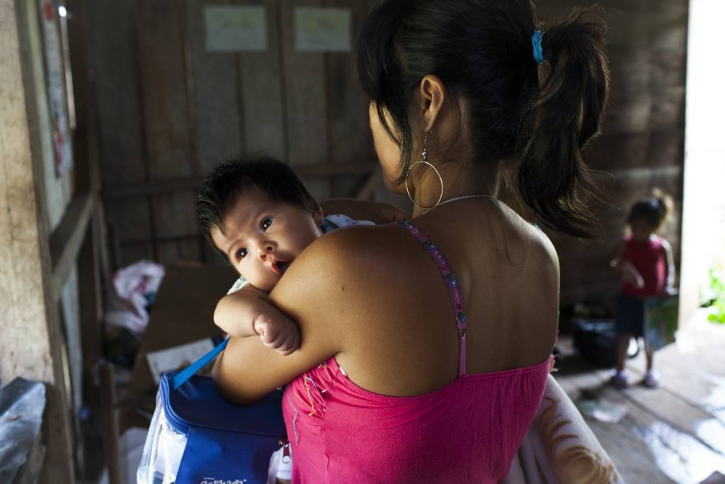 28 year old Colombian refugee Idalia in Ecuador. Photo by J.Tanner/2012