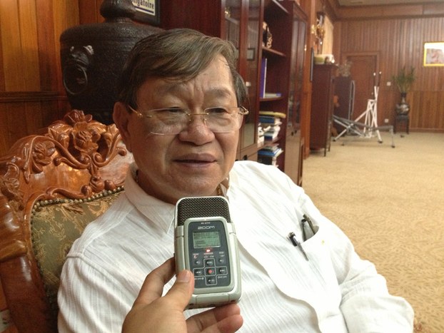 Khieu Kanharith speaks to RFA in Phnom Penh, Jan. 15, 2014.