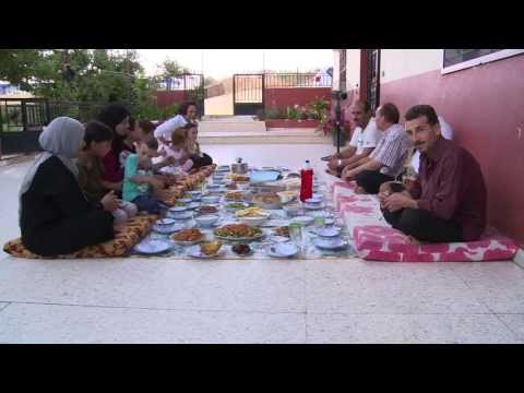 Lebanon: Family Feast