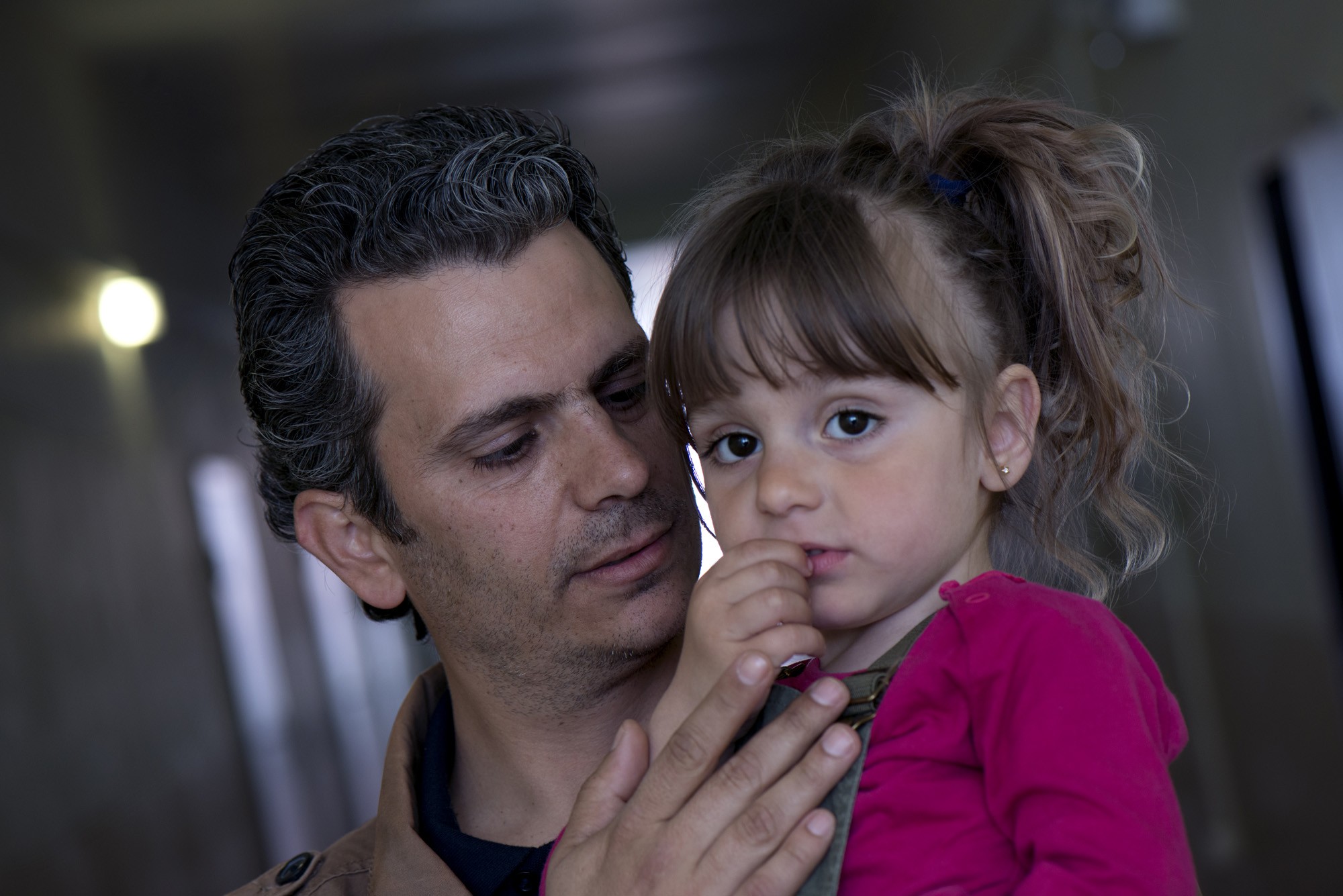 Билал и дъщеря му Рама. © ВКБООН/Д. Кашавелов, май 2014