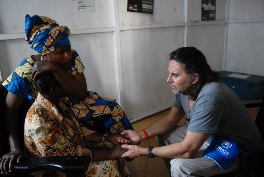 República Democrática del Congo. El Embajador de Buena Voluntad de ACNUR, Osvaldo Laport de visita en un centro de recuperación para mujeres víctimas de violencia sexual y basada en género.