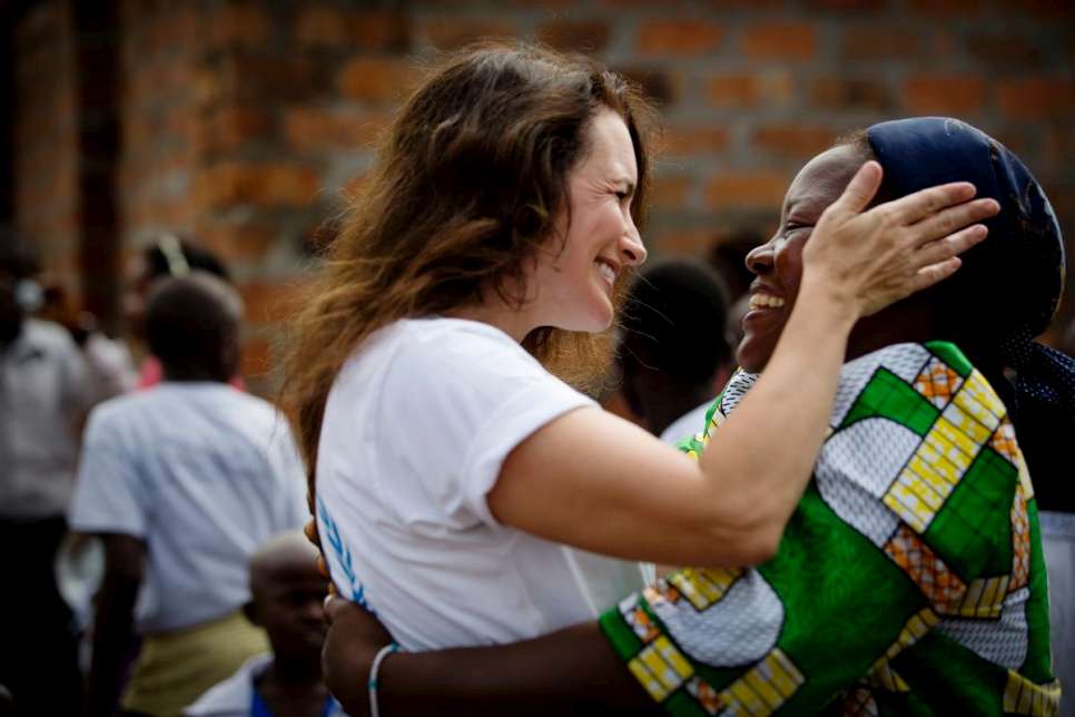 Kristin meets the amazing Sister Angelique Namaika, winner of the 2013 UNHCR Nansen Refugee Awards, in Dungu in the DRC. " I know it's already making a difference to so many women and children's lives" said Kristin.