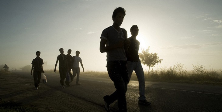 Greece / A group of migrants just arrived on the Greek side of the border after walking all night, crossing the border illegally.  Nea Vyssa. Photo: © Mathias Depardon *** Local Caption *** FOR UNHCR INTERNAL USE ONLY (INCLUDING SOCIAL MEDIA) - NOT TO BE DISTRIBUTED EXTERNALLY