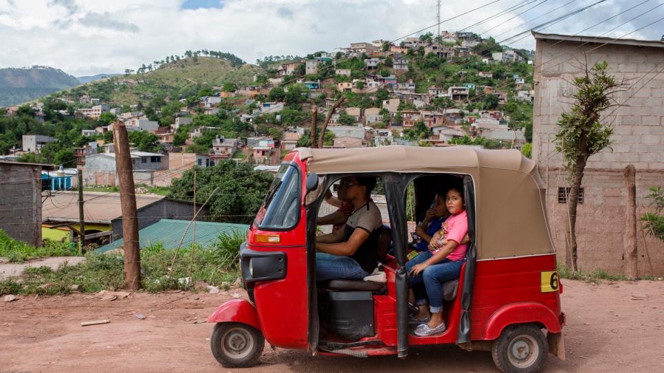 Communities such as La Era in Tegucigalpa city are in constant danger of gang violence.