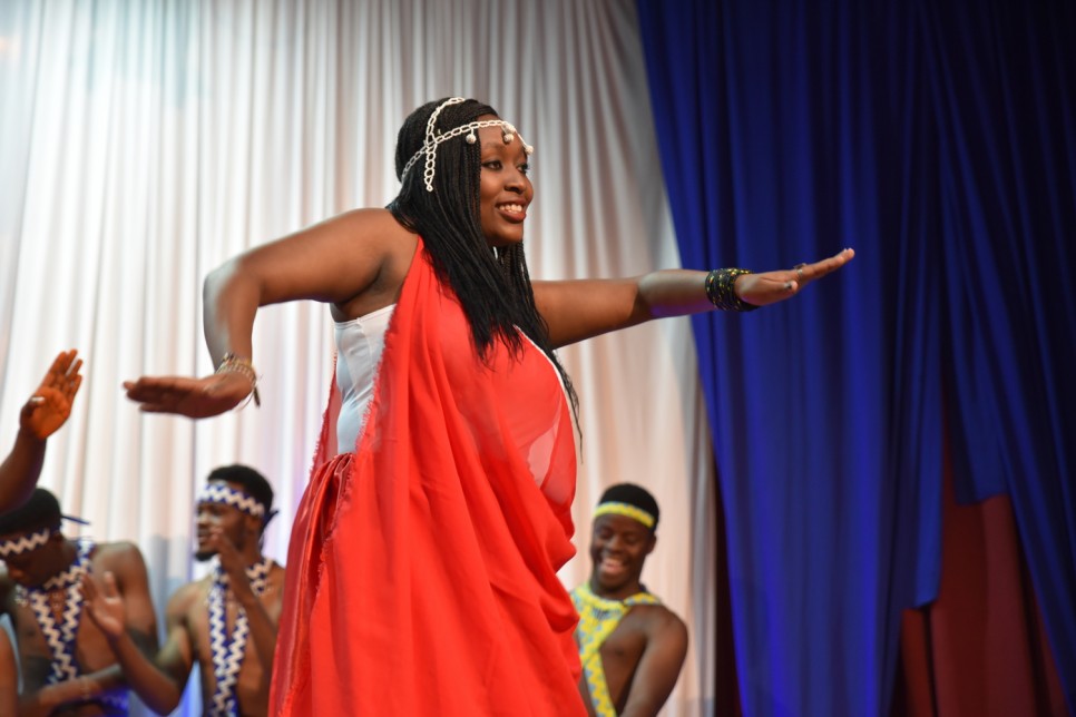 Rwandese dancers performing their traditional dance Photo UNHCR/M.Ndubi