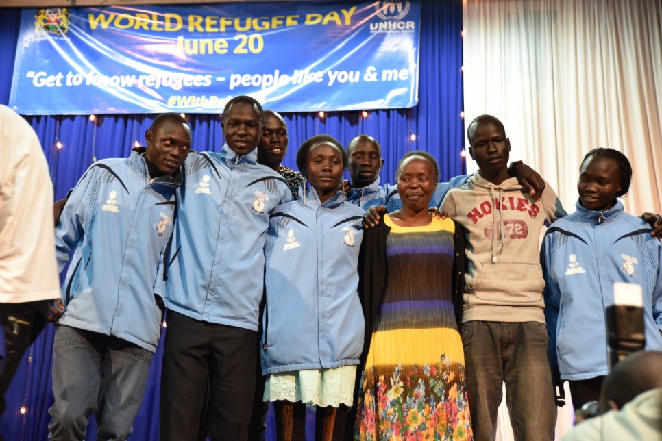 Tegla Loroupe and the athletes, 5 of whom will be competing in Rio