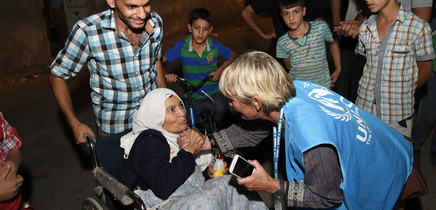 UNHCR provides relief to families stuck in Moadamiyeh, al-Waer and Talbisah