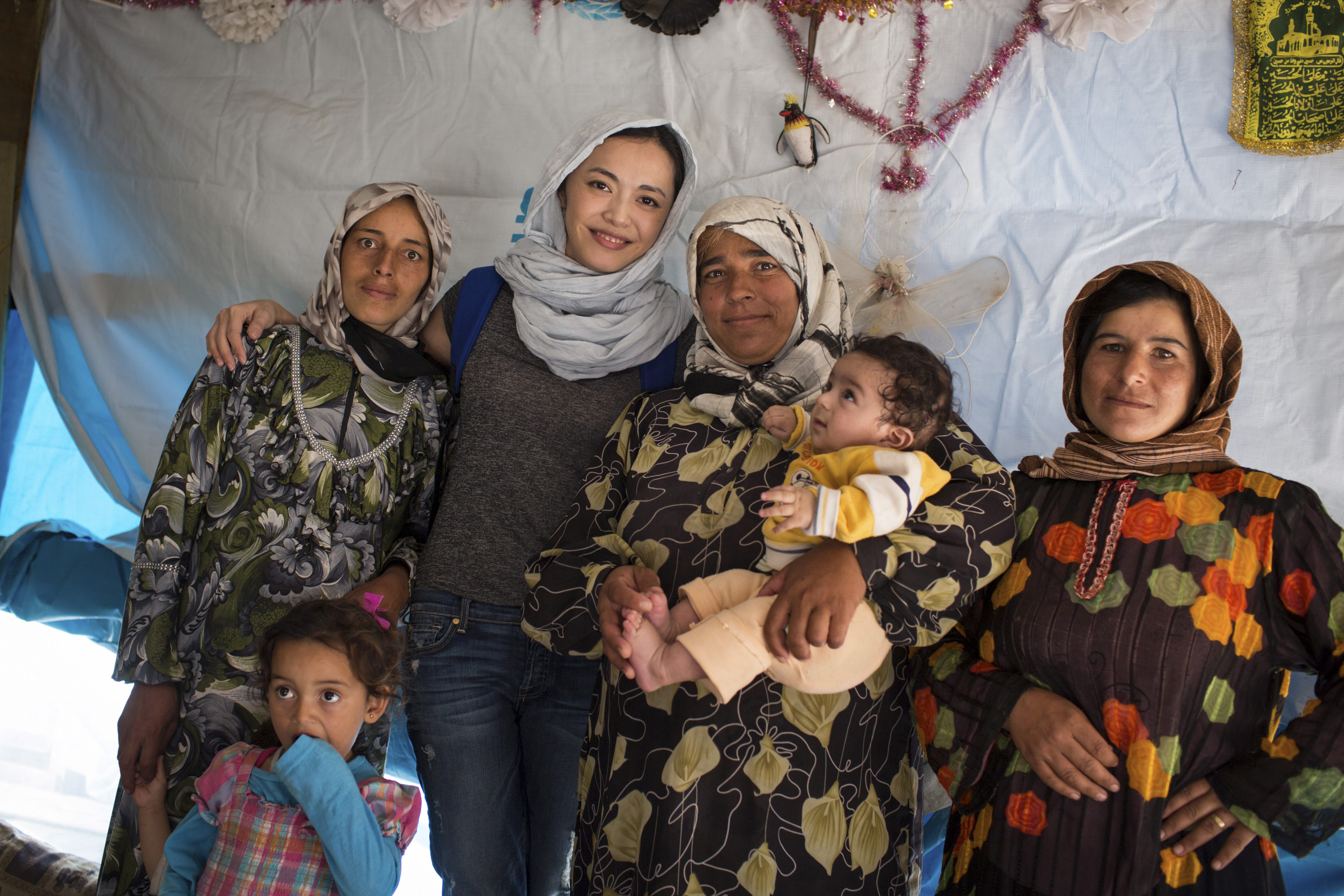 Chinese actress Yao Shen meets Syrian refugees at a collective shelter in Tyre, Lebanon © UNHCR/ A.McConnell
