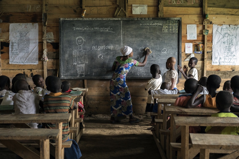 Displaced Congolese children attend school in Masisi, North Kivu. Several of the students have been victims of sexual violence and undergone psychosocial counseling.