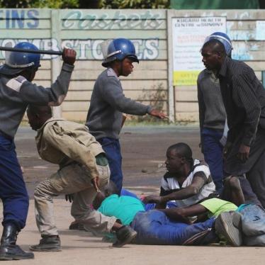 Dispatches: Zimbabwe Blocks Internet Amid Police Crackdown 