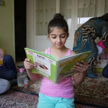 تعليم الأطفال اللاجئين في تركيا ولبنان والأردن