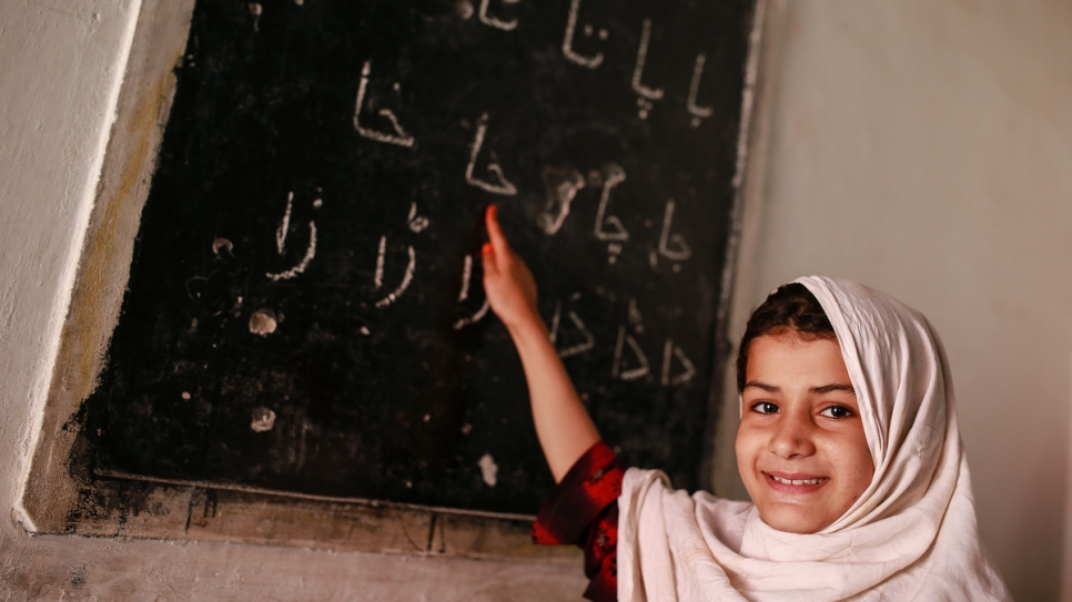 Of the 1.34 million Afghan refugees living in Pakistan, nearly half are children. Access to education is a vital tool in enabling successful repatriation, resettlement or local integration. 