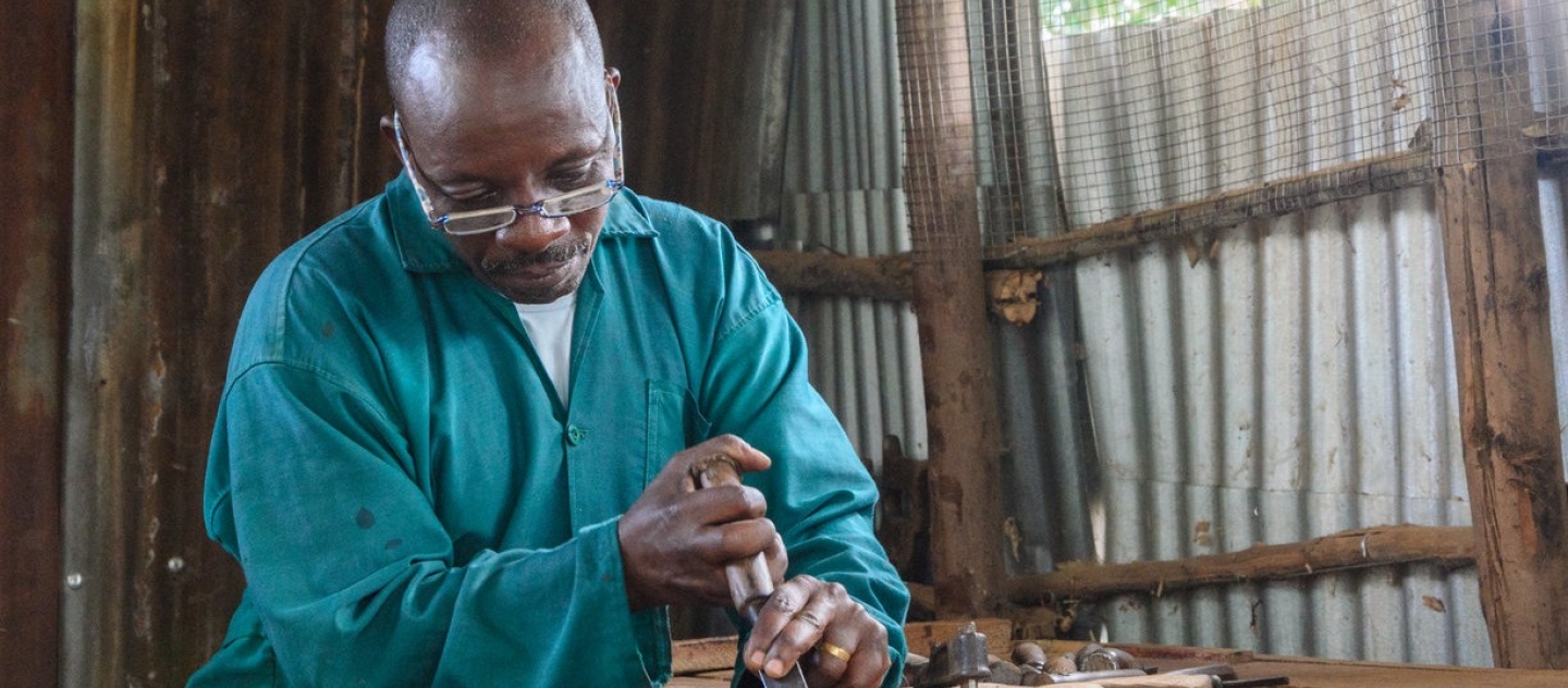 Sculpting to Express Empathy in Kiziba refugee camp