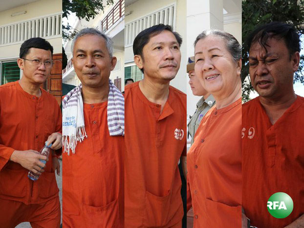 From left to right: Ny Chakrya, National Election Committee officer, Yi Soksan, Ny Sokha, Lim Mony and Nay Vanda of Adhoc before the Cambodian Supreme Court, Nov. 11, 2011.