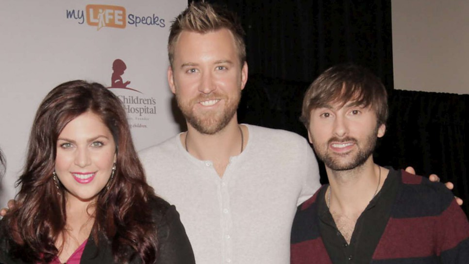 GRAMMY Award-winning trio Lady Antebellum began a multi-year partnership with UNHCR in 2012. Our organization was one of five to benefit from the American country music band's charity initiative, LadyAID™, created to bring awareness to and generate support for children in need, including young refugees in the United States and globally. The trio from Nashville, Tennessee chose UNHCR as their primary global partner.
