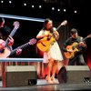 El dúo mexicano de guitarra acústica Rodrigo y Gabriela se presentan en la Ceremonia del Premio Nansen.