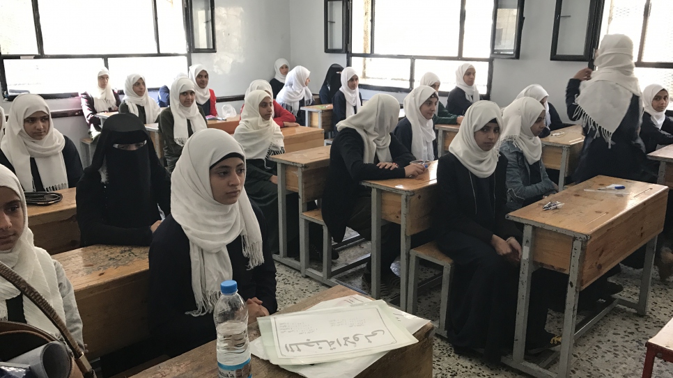 As a result of the conflict, many students in Yemen study without basic learning materials and resources.