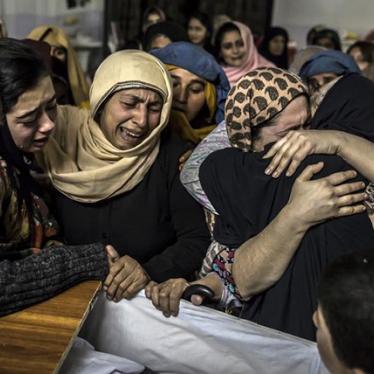 Nota: Unidos Contra o Massacre na Escola do Paquistão