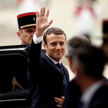 France : Une feuille de route pour les droits humains pour le Président Macron 