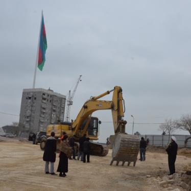 Azerbaiyán: Desalojan a propietarios de viviendas para mejorar la imagen de la ciudad