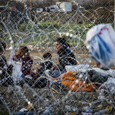 UE/Turquie : Les reconduites à la frontière en masse menacent les droits humains