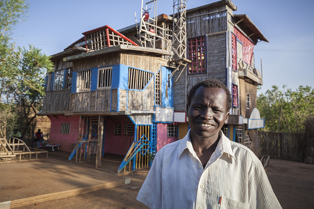 Ethiopia. Repan constructs an amazing house in Sherkole camp