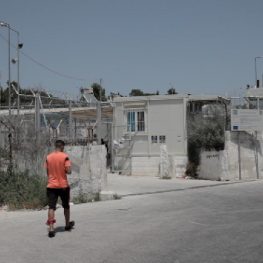 Greece: Lone Migrant Children Left Unprotected 