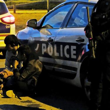 France: Police Attacking Migrants in Calais