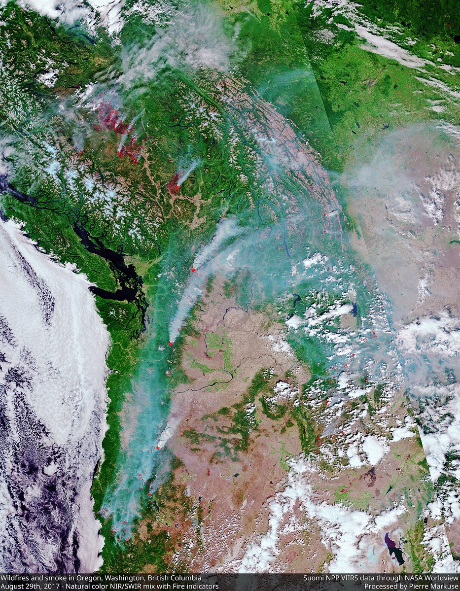 Wildfires and smoke plumes in Oregon, Washington, and British Columbia. Suomi NPP VIIRS image, August 29th, 2017. Natural color NIR/SWIR mix