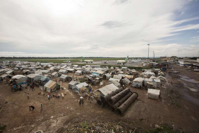UNHCR seeking urgent access to thousands fleeing Bangui, CAR violence