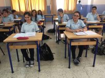 Syrische Mädchen sind im Libanon Klassenbeste
