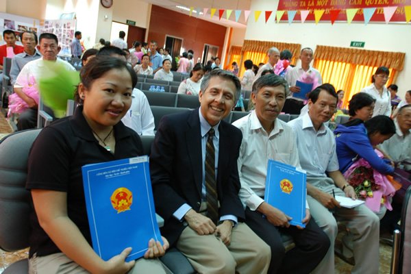 statelessness, stateless, citizenship, ceremony, Asia, East Asia and the Pacific, web story, vietnamese, cambodia, vietnam, web story 19 July 2010