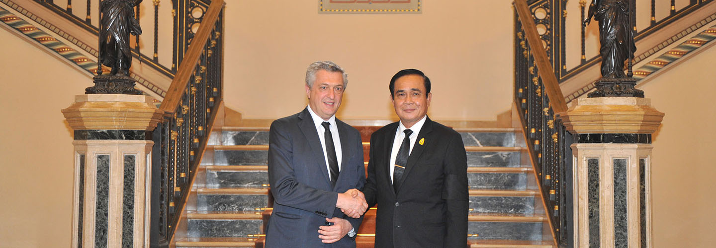 During his first visit to Thailand as the United Nations High Commissioner for Refugees, Mr. Filippo Grandi met with Prime Minister General Prayuth Chan-ocha to discuss the situation of refugees and asylum seekers in Thailand. 