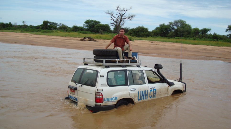 De retour d'une mission à Forobaranga, une ville reculée de l'ouest du Darfour près de la frontière avec le Tchad, où une équipe fournit protection et assistance aux déplacés internes. Septembre 2008.