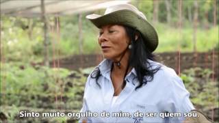 Colombiana indígena realiza seu sonho de retornar ao campo