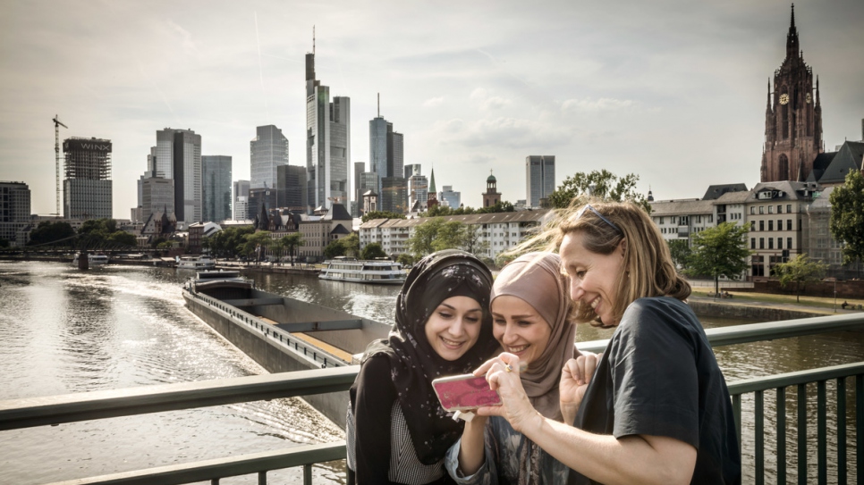 Esraa, 21, and Reyhane, 25, take a tour of Frankfurt. 