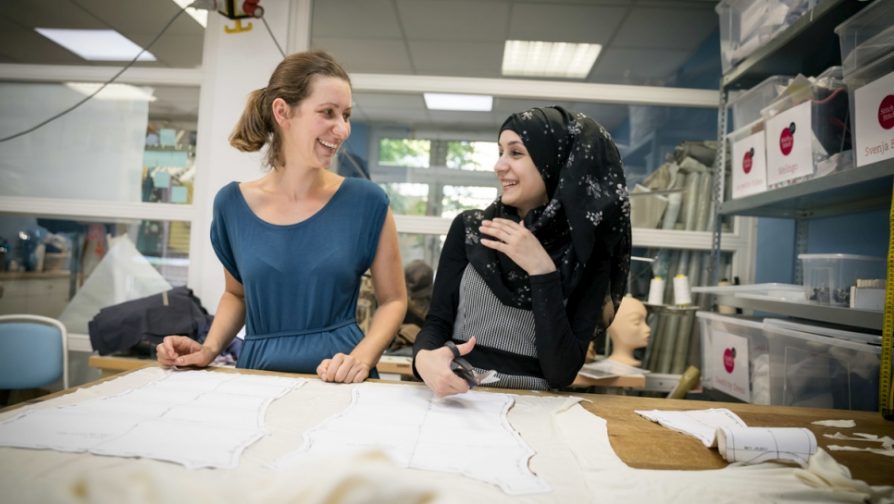 難民裁縫在德國編織新的人生