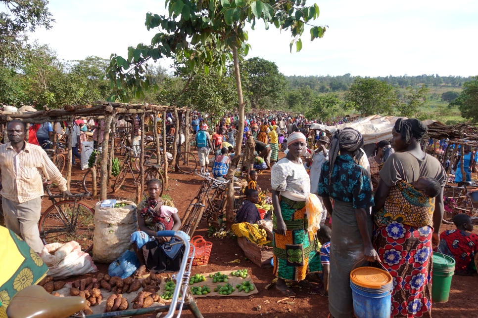 A common market for both refugees and host communities at Mtendeli Refugee Camp, Kigoma Region, Tanzania, April 2017. 