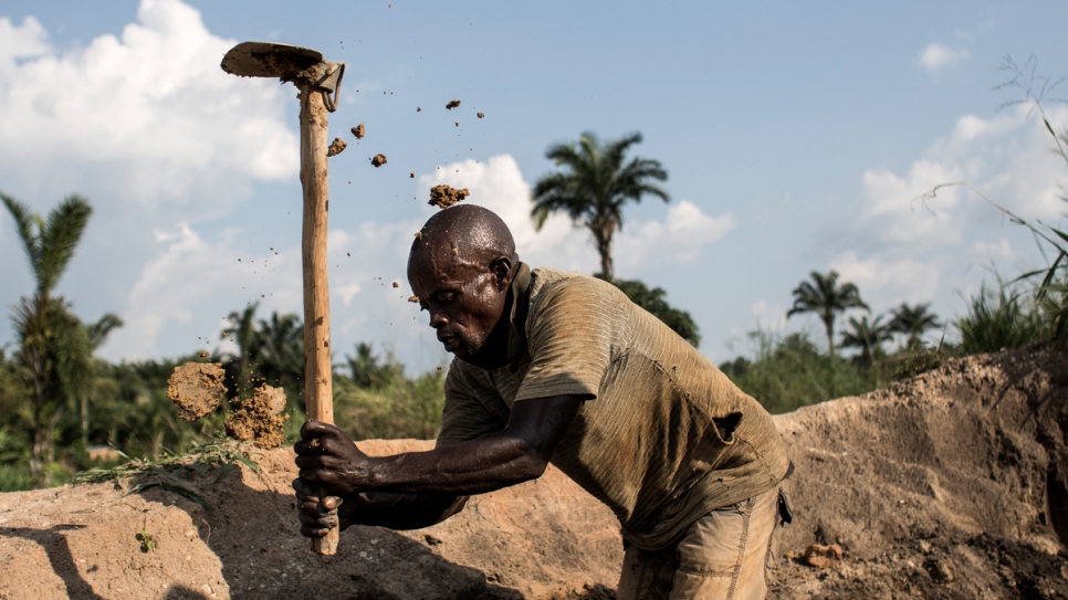 Kadima Kabenge, 28 ans, a fui la région du Kasaï et son emploi dans une mine de diamants. 