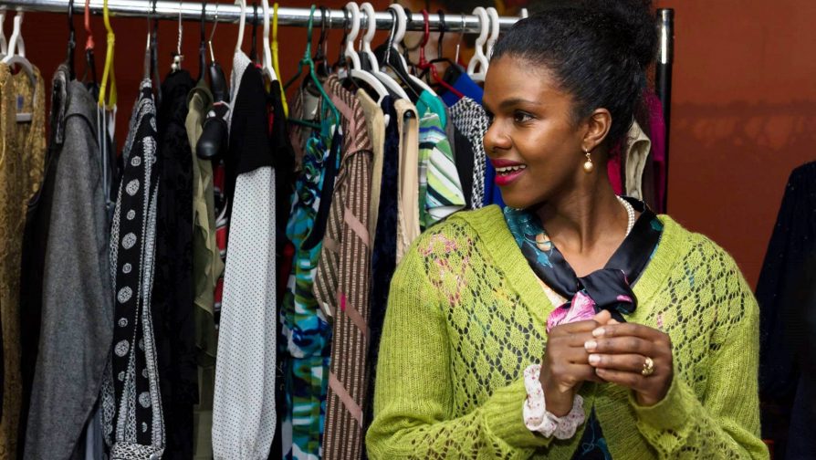 Ethiopian refugee shares her passion for dresses with Lithuanian women