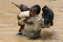 泥足深陷、風雨飄搖：羅興亞難民的茫茫前路