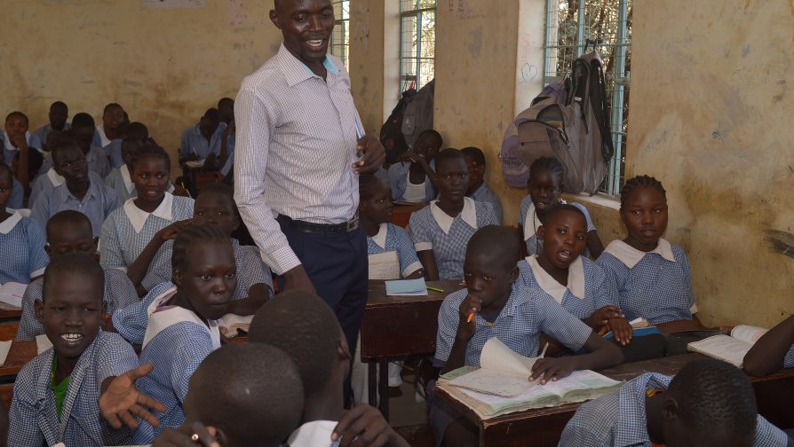 Mentorprojekt inspirerer lærere på skole i Kenya