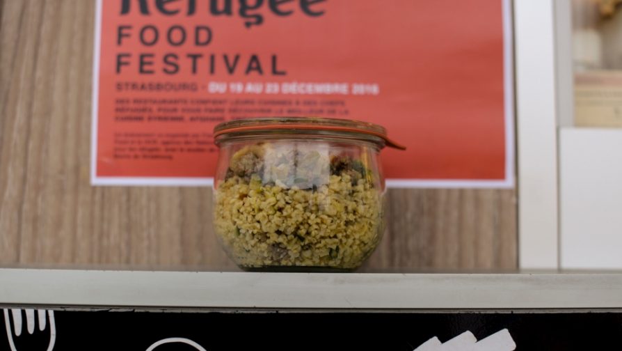 Η Υ.Α. και η Food Sweet Food διοργανώνουν το Refugee Food Festival σε όλη την Ευρώπη