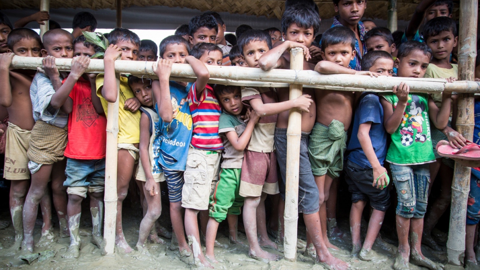 Seens of daily life and food distribution in Unchiprang refugee camp.