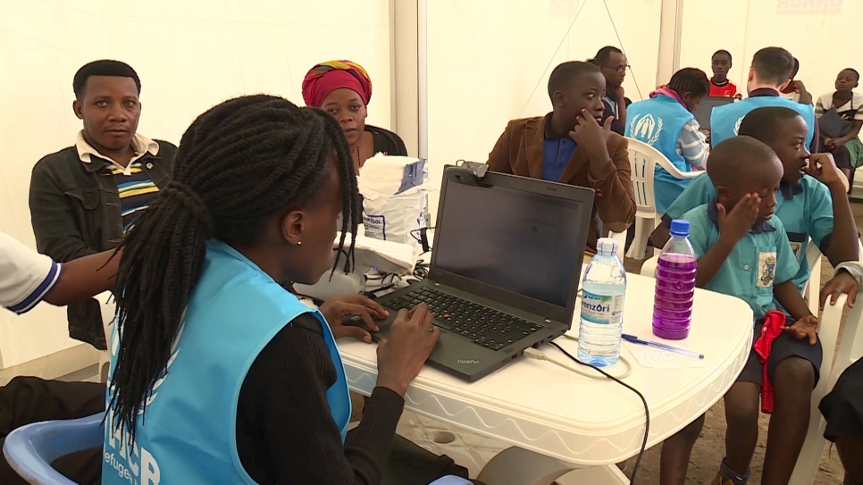 Uganda starts biometric refugee verification