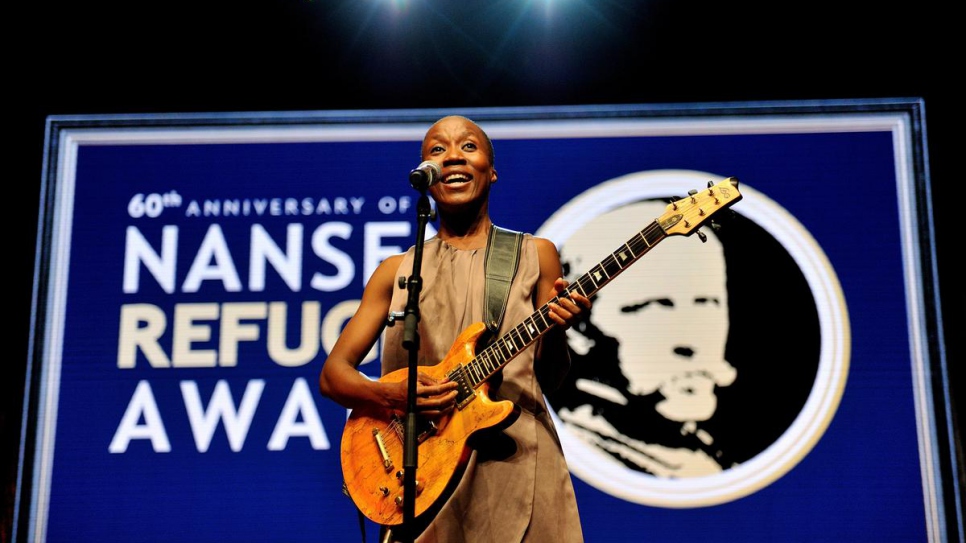 Malian singer-songwriter Rokia Traoré performs at the 2014 Nansen Refugee Award ceremony. 