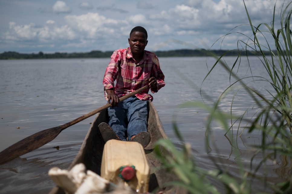Democratic Republic of Congo. Spontaneous Central African  settlements pop up along Ubangi river