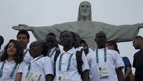 Refugee Olympic Team Visit Rio Monument