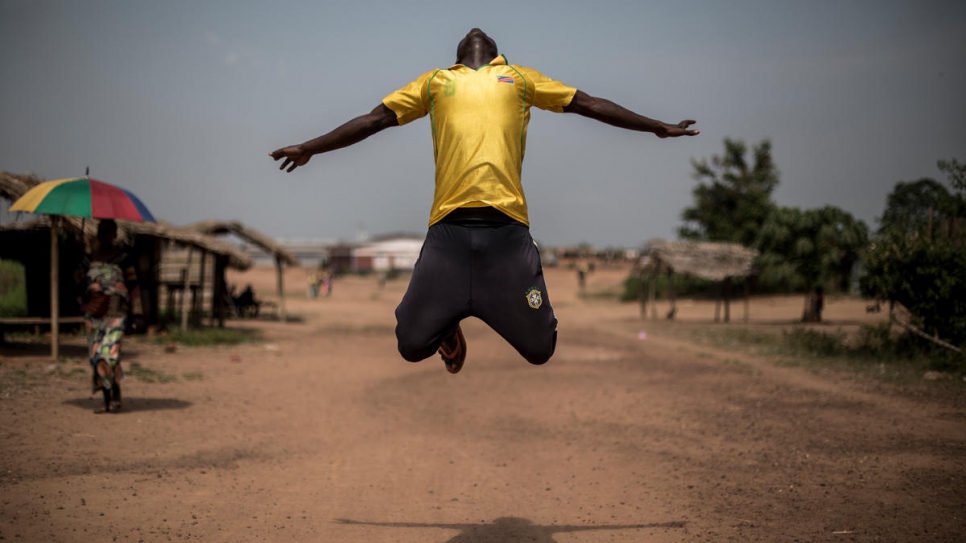 Lin-Clair Mangogba, 25, loves taking part in the hip hop dance class. "It makes me happy, after dancing my body feels better, I feel full of energy," he says. 