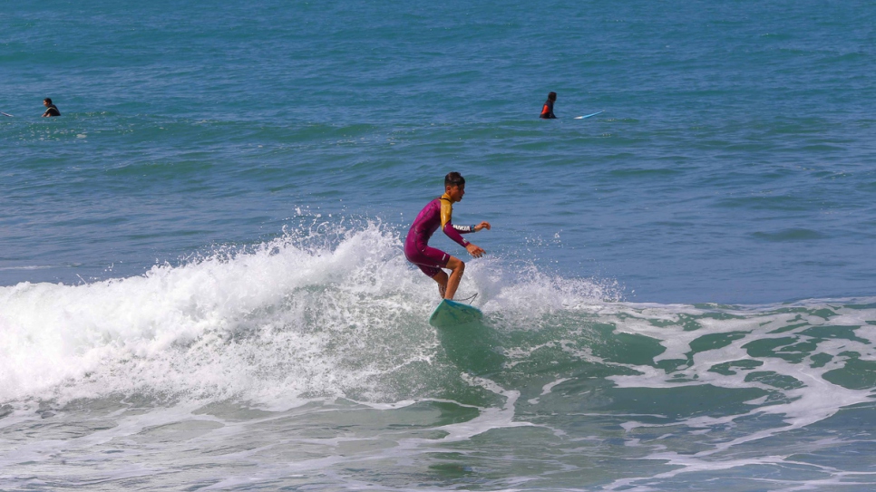 "El surf me ha enseñado que nada es imposible", dice Ali.